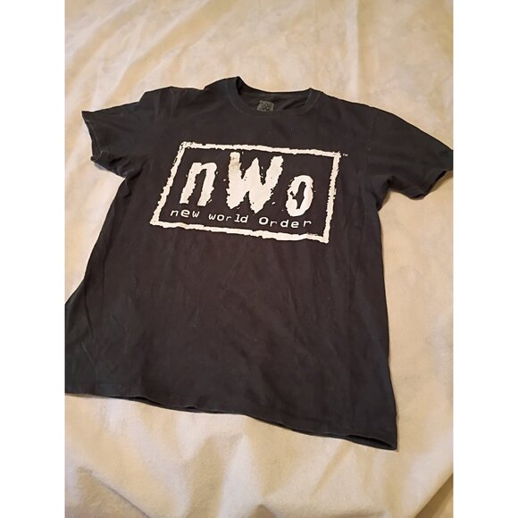 NWO New World Order T-Shirt size Small  wrestling - Picture 1 of 4